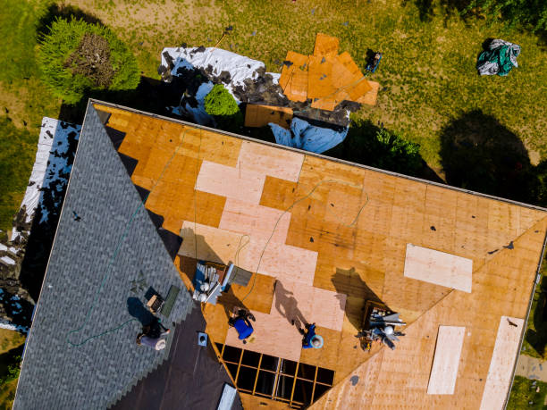 Best Residential Roofing Contractor  in Lyndon, KS